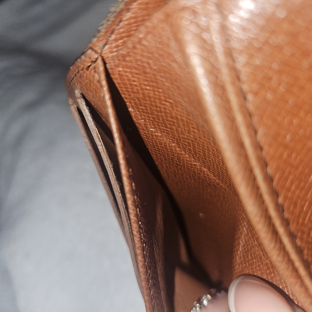 Louis Vuitton Monogram Leather Canvas Bifold Wallet - Men - Picture 5 of 8